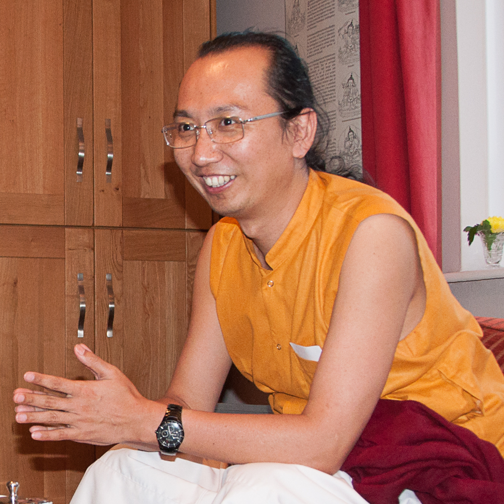 Yosh qizlar bilan yakkaxon jinsiy aloqa Trannies ishtirokidagi retro porno filmlar